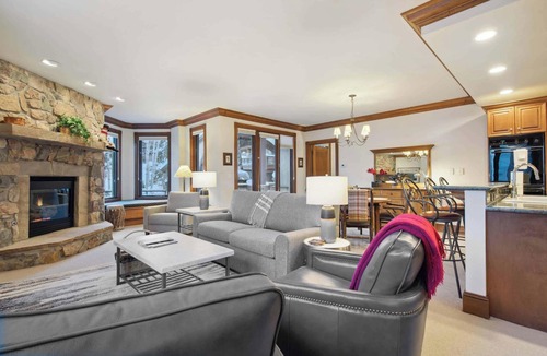 Highlands Townhomes Condo | McCoy Peak 102 - 1 Bedroom Residence