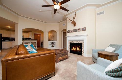 Historic Downtown Durango House | Mears House Unit 2E