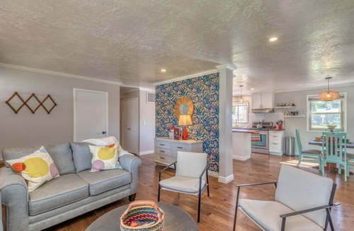 Fruita House | Mesa Manor: Spacious Comfort & Modern Family Retreat