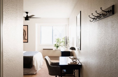 Greenwood Village Apartment | Micro-Unit | Sleeps 2 | Gym | DTC/Boston Commons