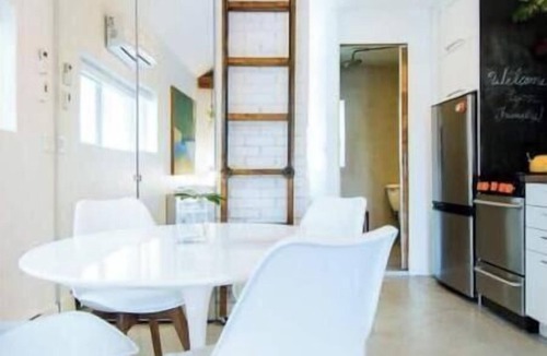 Louisville Apartment | Mid/Mod ' Little House' in Old Town Louisvillenn