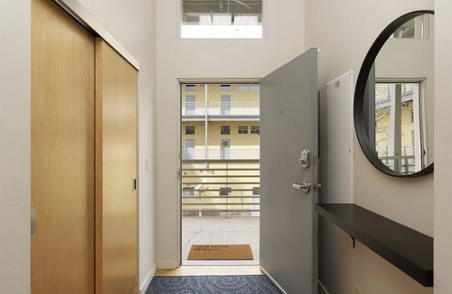 Basalt Condo | Mid-Valley Modern | Rooftop Deck, A/C, Gym