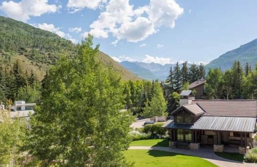 Vail Condo | Mill Creek Court Condos 100 Yards From Gondola One! Penthouse Condo