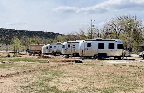 Naturita House | Mobile home ∙ 1 bedroom ∙ 3 guests