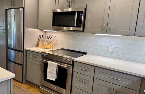 Whittier Condo | Modern 1-bedroom condo on Pearl Street, WiFi, AC, parking