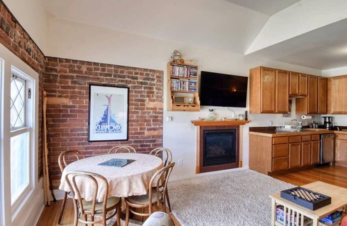Leadville Condo | Modern 2BR Loft: Walk to Downtown - 30 plus day