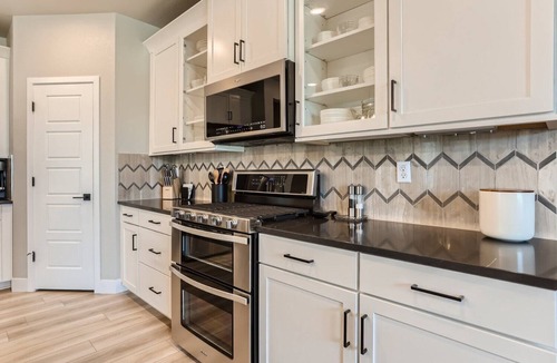 Leyden House | Modern 3BR/3BA Home w/Stunning Rocky Mtn Views