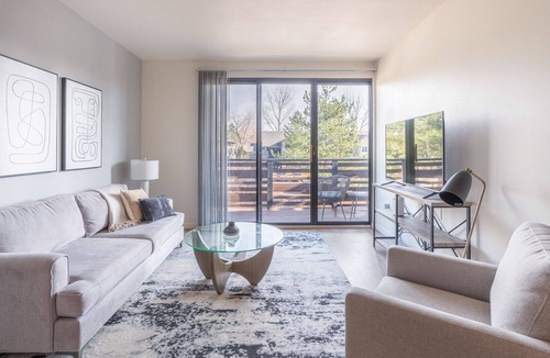 Boulder Apartment | Modern Apartment in Prime Location (ID2997X39)