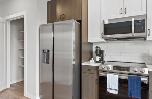 Baker Apartment | Modern Apt Near Denver Health