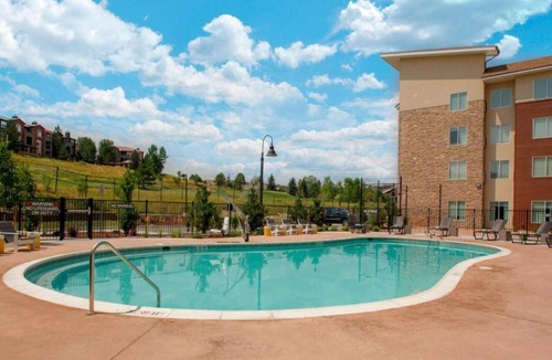 Broomfield House | Modern, comfortable room in Broomfield, CO
