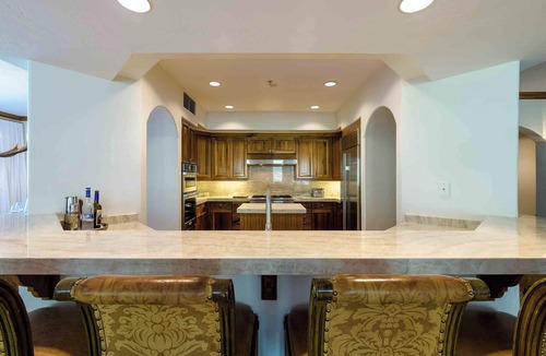 Beaver Creek Condo | Modern Condo by InvitedHome | Ski-In/Ski-Out, Base of Village, Apres, Fire Table