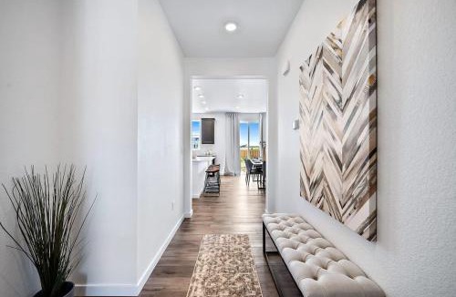 Commerce City House | Modern Executive Home Close to DEN