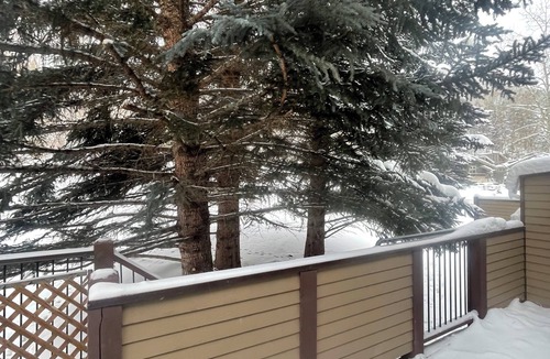Intermountain House | Modern Fully Renovated Ski Townhouse in West Vail