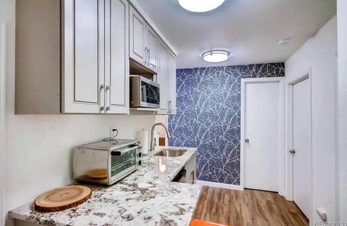 Arvada Apartment | Modern, Light Basement Apartmentnn