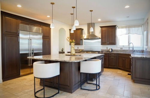 Hampden South House | Modern Luxury in Denver-close to Downtown, Red Rocks. Ski Resort<2hrs away.