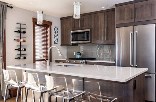 Snowmass Village Apartment | Modern Luxury - 4 Mins To Lifts - Jacuzzi - Sauna