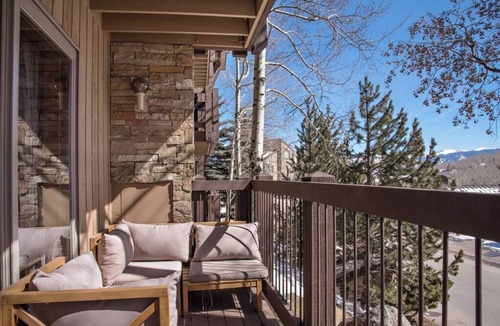 Snowmass Village Apartment | Modern Luxury - 4 Mins To Lifts - Jacuzzi - Sauna