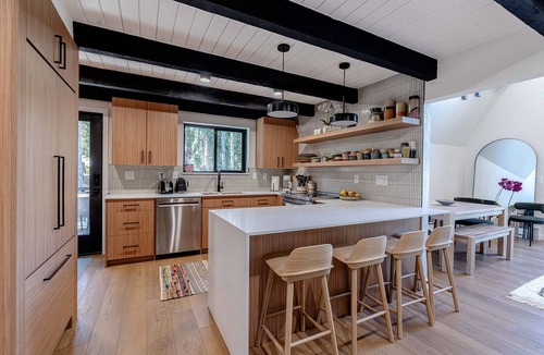 Breckenridge Heights House | Modern Mountain Ski Chalet- In the heart of Breckenridge- incredible views