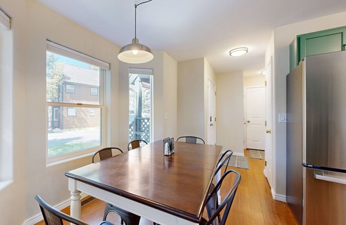 Edwards House | Modern, mountain-view townhome with fireplace & W/D - walk to Riverwalk & park