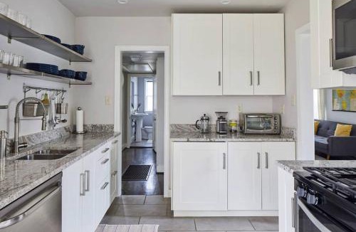 Crestwood South House | Modern, Pet-Friendly Retreat, Named Best BnB in Bham