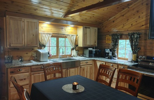 Bailey Cabin | Modern Rustin Cabin with stream running through it!