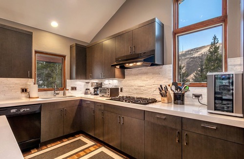 Intermountain House | Modern skiing at West Vail