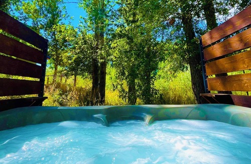 La Veta House | Modern Tranquil River Home w/Hot Tub