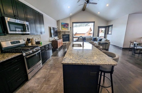 Keystone House | Modern w/private hot tub, bike trails nearby