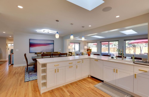 Barths House | Modern Wheat Ridge Home w/Private Hot Tub & Sauna