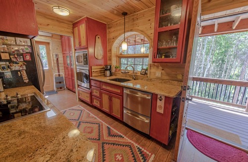 Garfield Cabin | Monarch Crest Chalet- Sauna and Pet Friendly