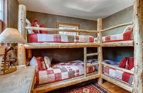 Weisshorn House | Moose Hut Cabin Dog Friendly Shared Hot Tub