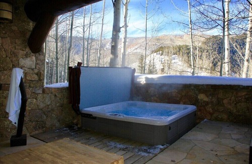 Edwards House | Most luxurious home in Arrowhead. True Ski In/Ski Out