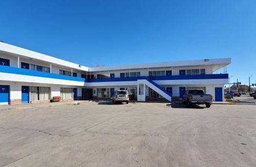 Canon City Hotel | Motel 6-Canon City, CO 719-458-1216