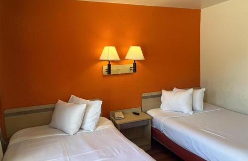Fort Collins Hotel | Motel 6 Fort Collins, CO