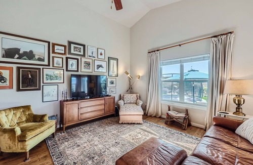 Monument House | Mountain Breeze Retreat 30-day rental