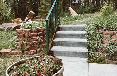 Durango Hills House | Mountain Bungalow