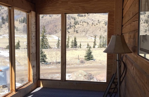 Creede Cabin | Mountain Cabin Located in Creede CO Area. Walking Distance From Rio Grand,