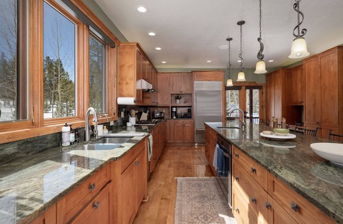 Granby House | Mountain cabin w/hot tub & game room