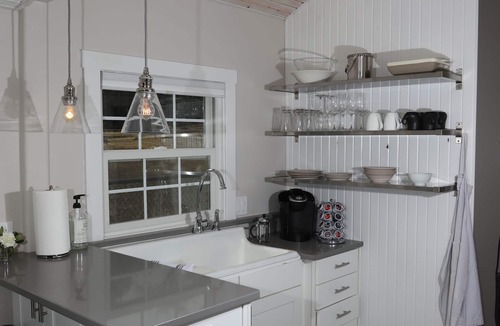 Broadmoor Cottage | Mountain Chic Cheyenne Cañon Cottage, Steps to The Broadmoor & Amazing Hiking!