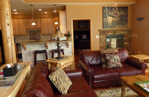 Stanley Hills Condo | Mountain-Chic home with hot tub and all the views you could ask for!