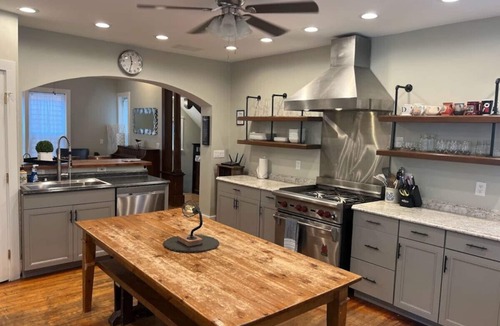 Glenwood Springs House | Mountain Classic NEW *Arcade/Air Hockey* 5 Suites!