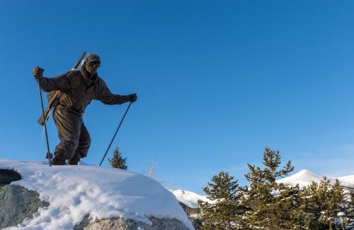 Warrior's Mark West House | Mountain Dream
