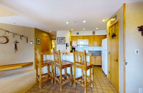 Purgatory Condo | Mountain dream with ski-In/ski-Out Access, WiFi, hot tub, & pool