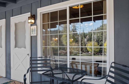 Almont House | Mountain Escape: Fish, Raft & Ride Horses at Your Doorstep in Colorado