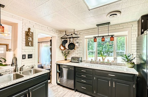 Idaho Springs House | ✨Mountain Escape ~With Hot Tub Near Mt Blue Sky✨