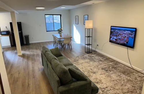 Gleneagle Apartment | Mountain Getaway - Air Force Academy
