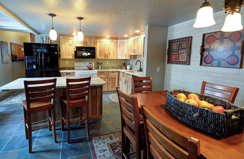 Steamboat Springs House | Mountain Getaway- A perfect family retreat!