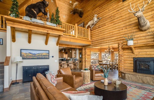 Mesa Cabin | Mountain Haus: Hot Tub, Views & Ski Access