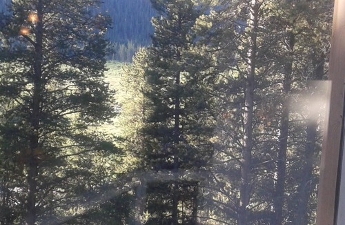Blue River House | Mountain House - Private Hot Tub - Minutes to Breck