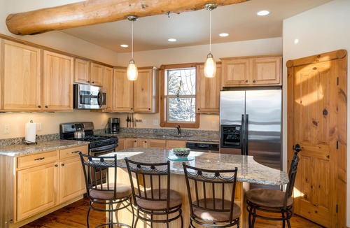 Steamboat Springs House | Mountain Lily | 3BR + Loft | Valley Views | Family Game Room | Near Downtown and